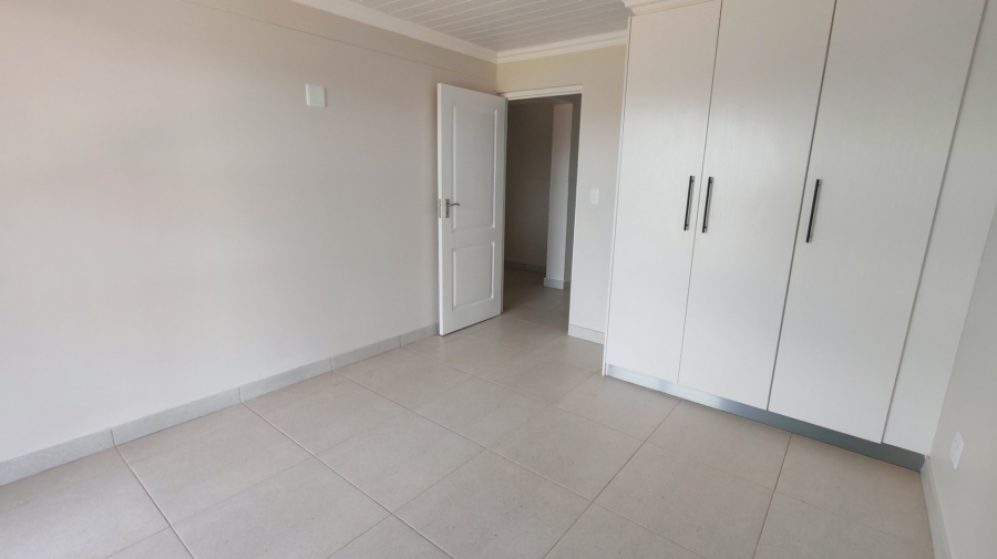 3 Bedroom Property for Sale in Avonddans Western Cape